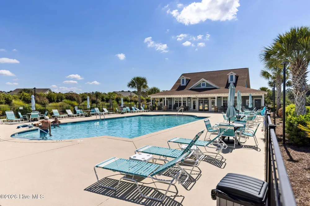 707 E Chatman Drive NW Calabash, NC 28467
