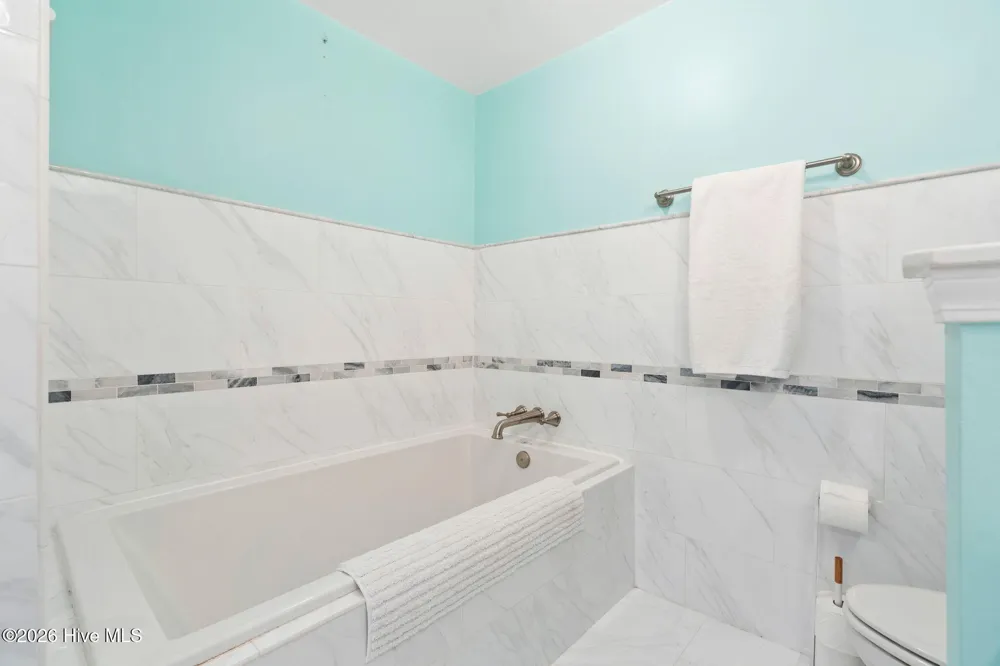707 E Chatman Drive NW Calabash, NC 28467
