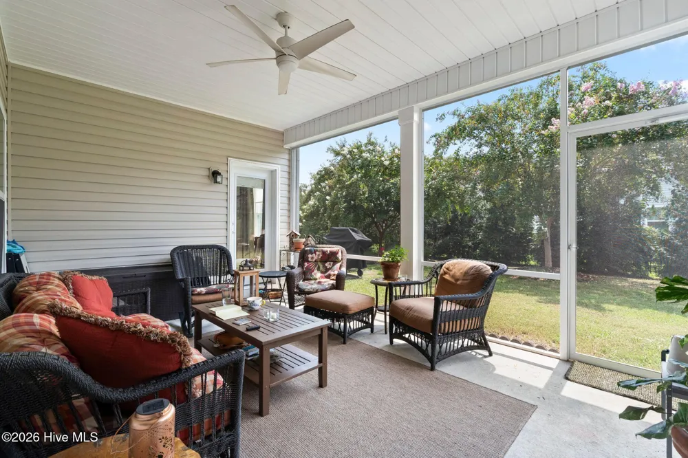 707 E Chatman Drive NW Calabash, NC 28467