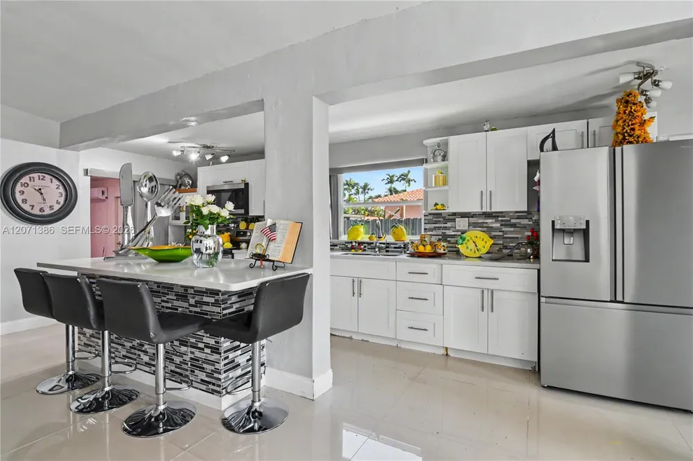 3538 SW 87th Ct Miami, FL 33165