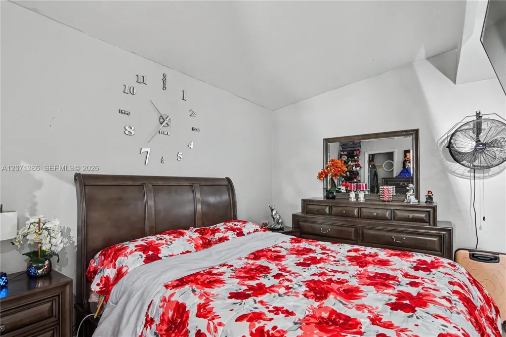 3538 SW 87th Ct Miami, FL 33165