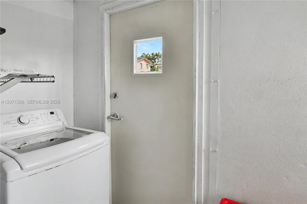 3538 SW 87th Ct Miami, FL 33165