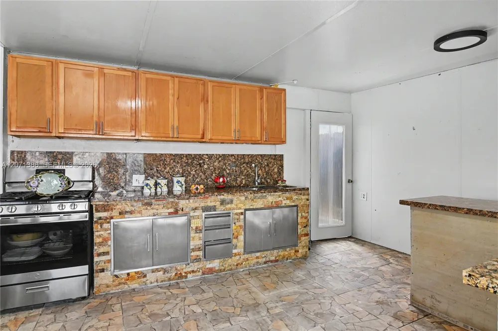3538 SW 87th Ct Miami, FL 33165