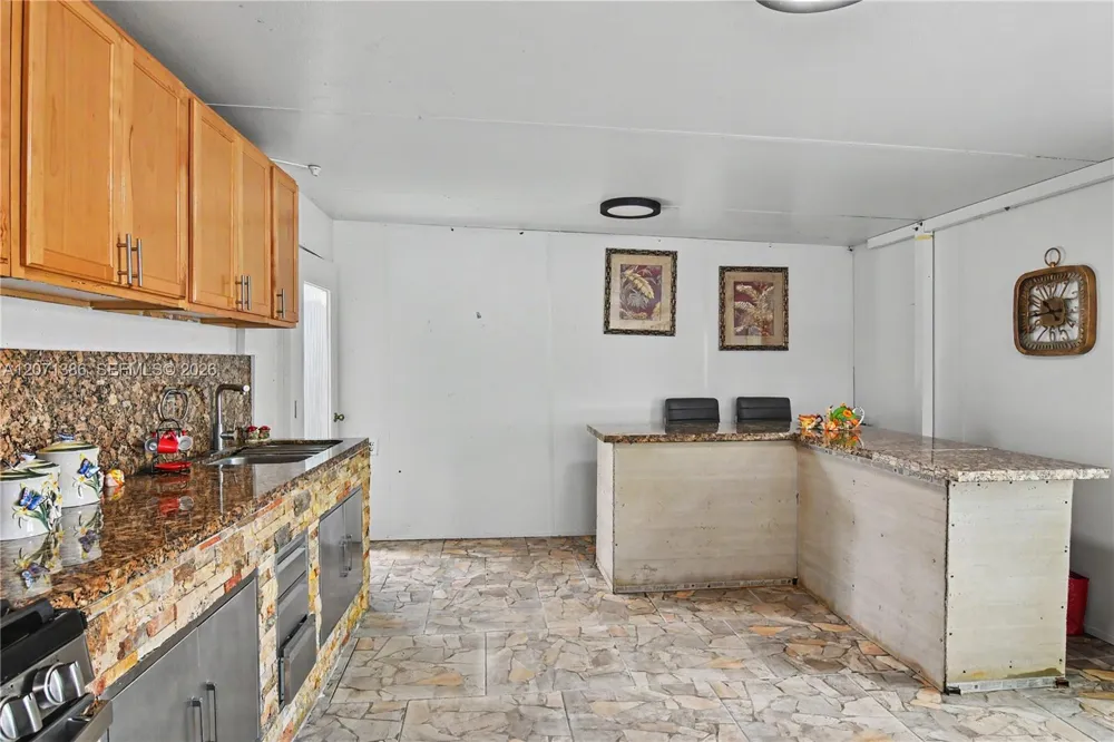 3538 SW 87th Ct Miami, FL 33165
