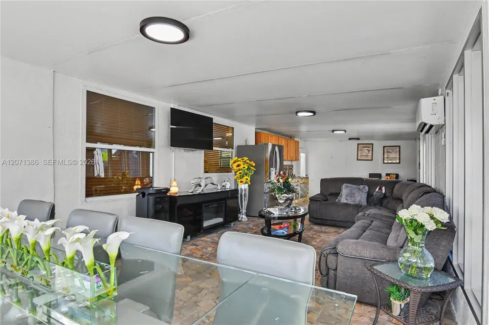 3538 SW 87th Ct Miami, FL 33165