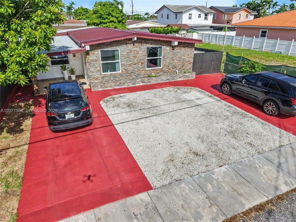 3538 SW 87th Ct Miami, FL 33165
