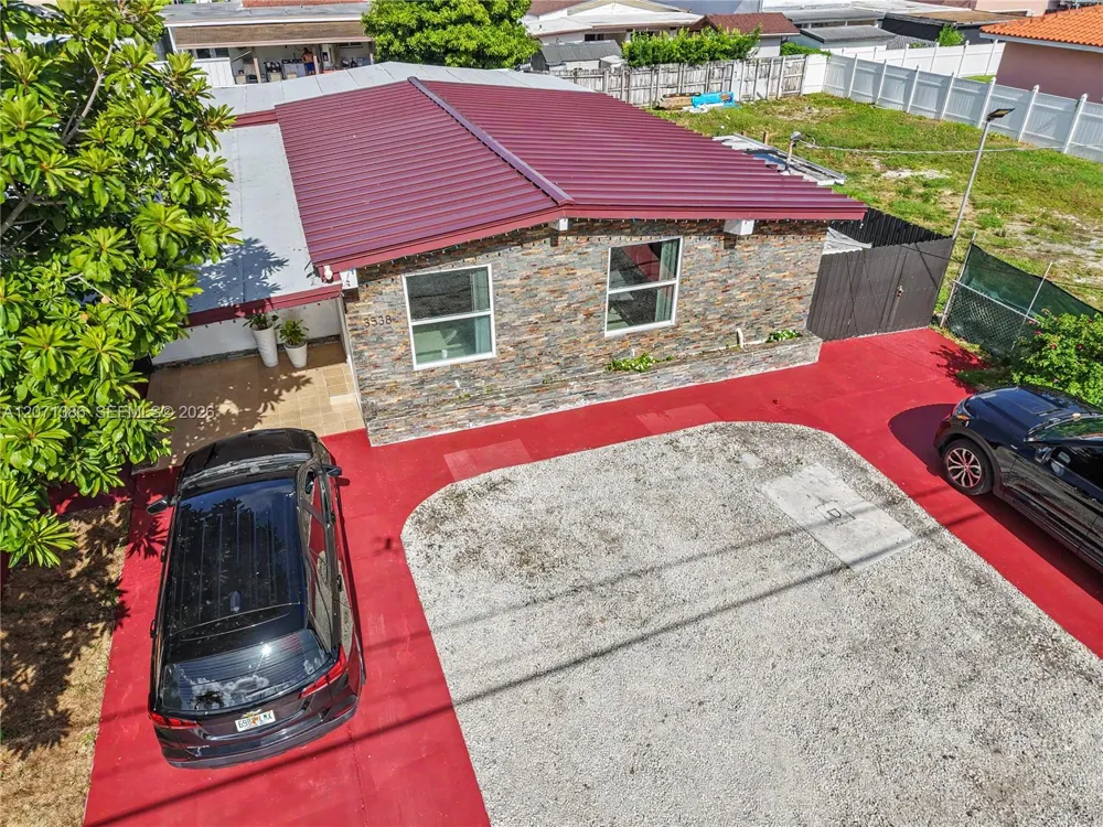 3538 SW 87th Ct Miami, FL 33165