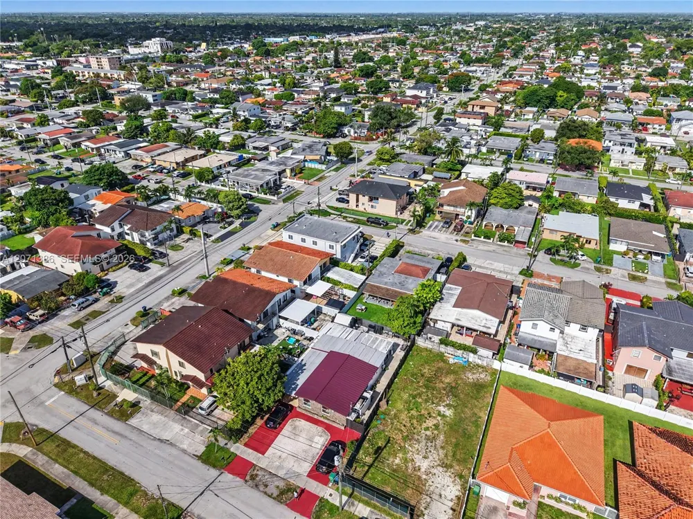 3538 SW 87th Ct Miami, FL 33165