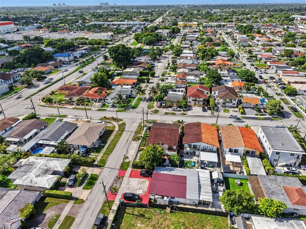 3538 SW 87th Ct Miami, FL 33165
