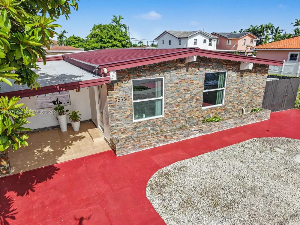 3538 SW 87th Ct Miami, FL 33165