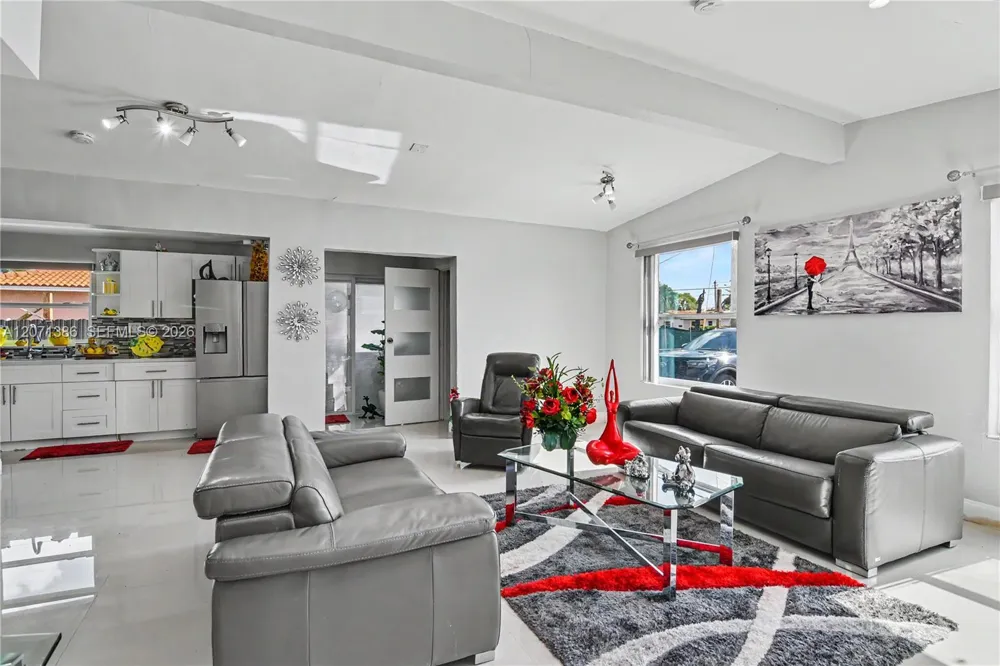 3538 SW 87th Ct Miami, FL 33165