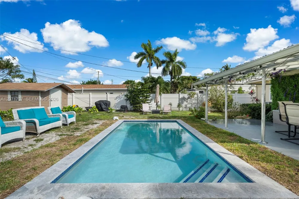1935 Arthur St Hollywood, FL 33020