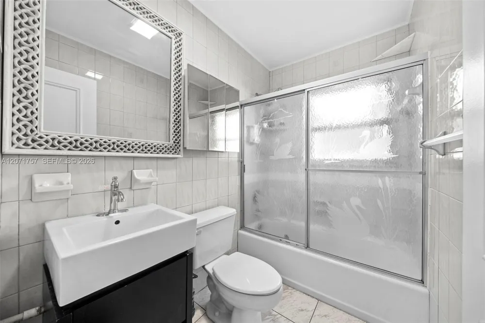 1935 Arthur St Hollywood, FL 33020