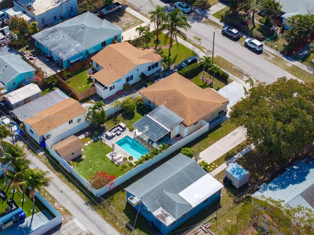1935 Arthur St Hollywood, FL 33020