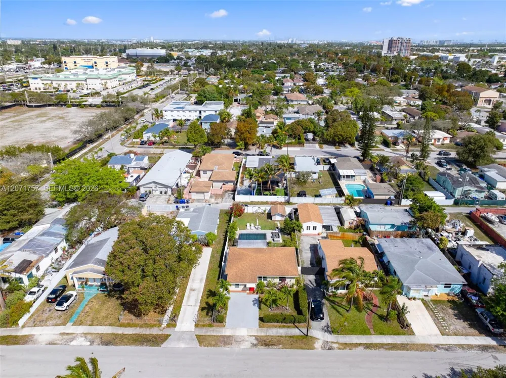 1935 Arthur St Hollywood, FL 33020