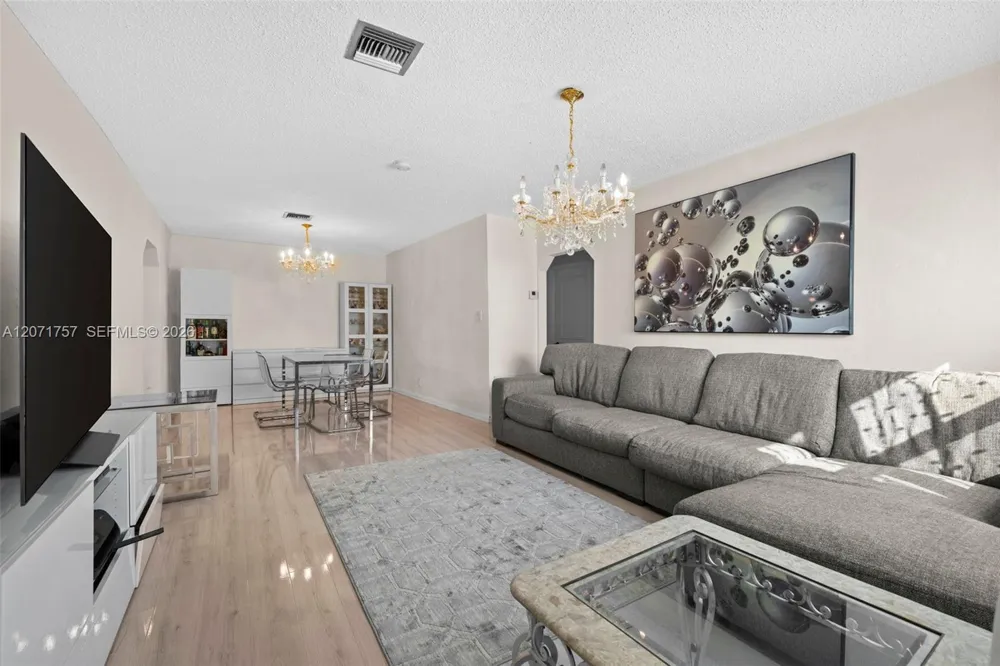 1935 Arthur St Hollywood, FL 33020