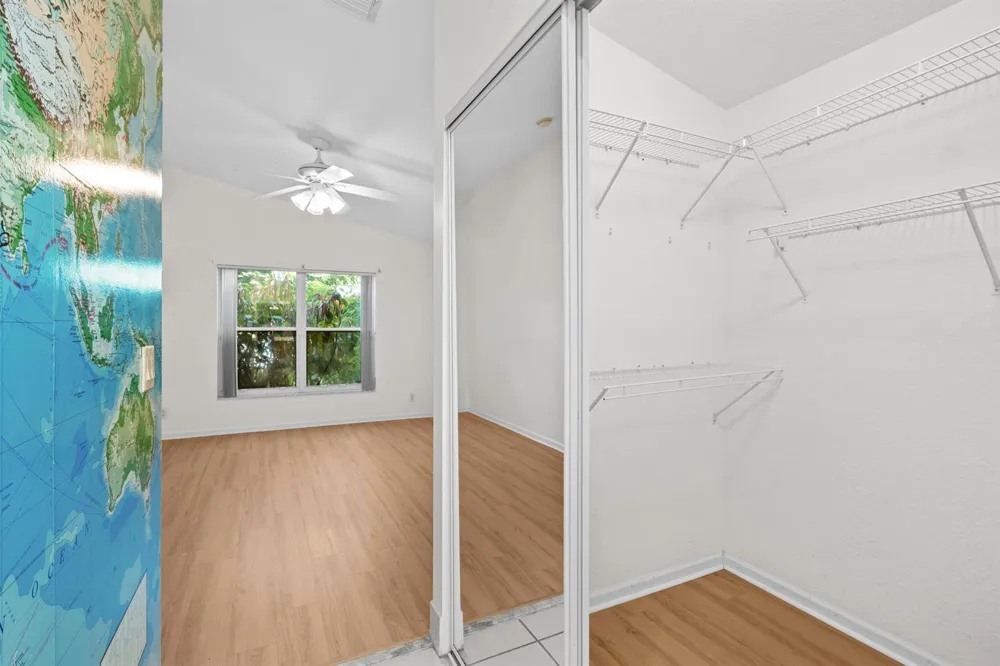 4977 Victoria Circle West Palm Beach, FL 33409