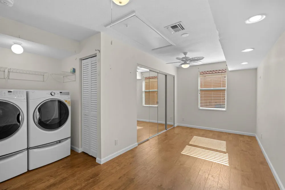 4977 Victoria Circle West Palm Beach, FL 33409