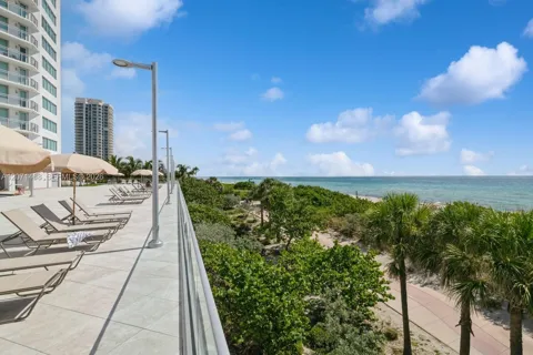 7135 Collins Ave #1125