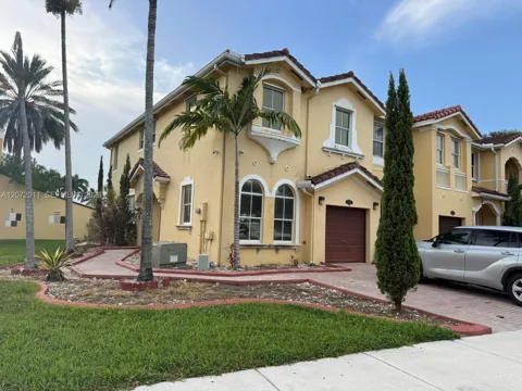 14949 SW 8th Ter #14949