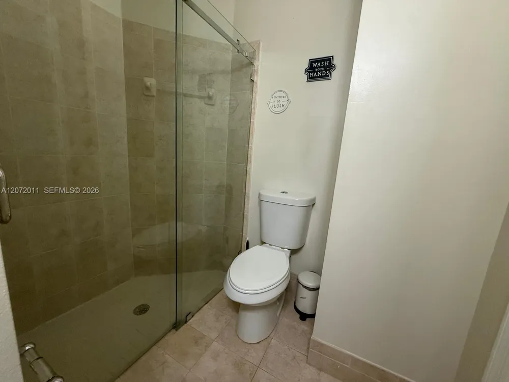 14949 SW 8th Ter #14949 Miami, FL 33194