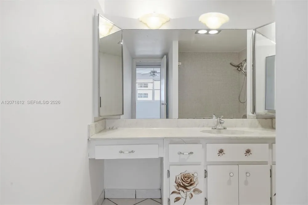 111 Golden Isles Dr #G12 Hallandale Beach, FL 33009