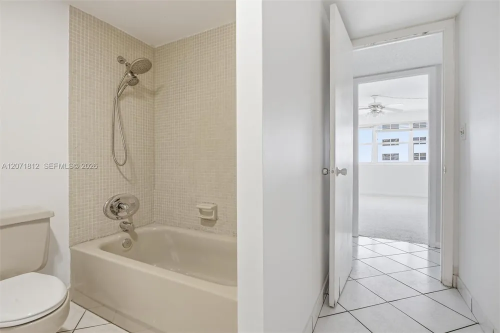 111 Golden Isles Dr #G12 Hallandale Beach, FL 33009