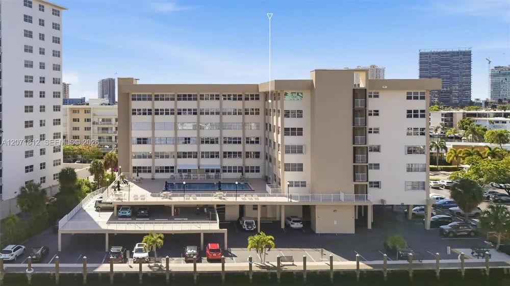111 Golden Isles Dr #G12 Hallandale Beach, FL 33009