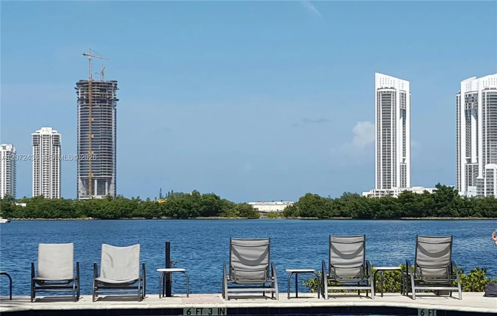 3215 NE 184 ST #14302 Aventura, FL 33160