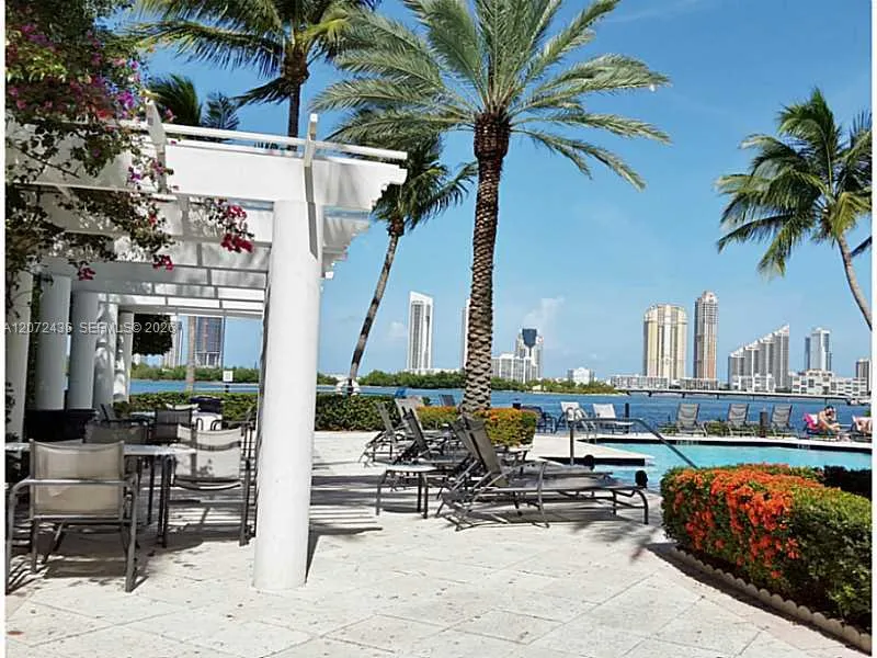 3215 NE 184 ST #14302 Aventura, FL 33160