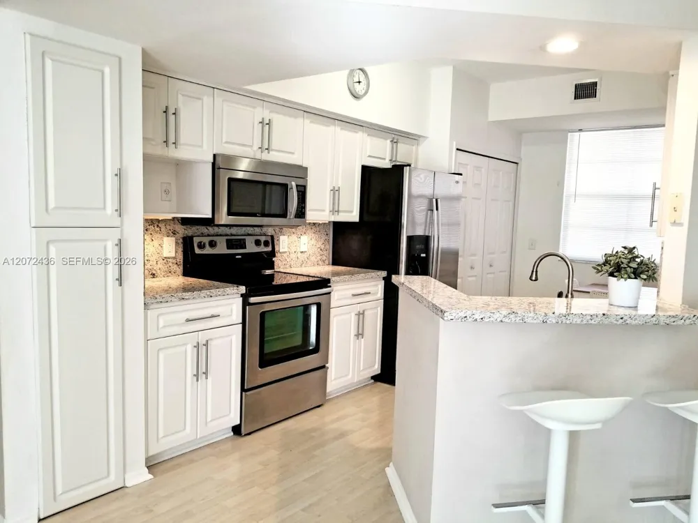 3215 NE 184 ST #14302 Aventura, FL 33160