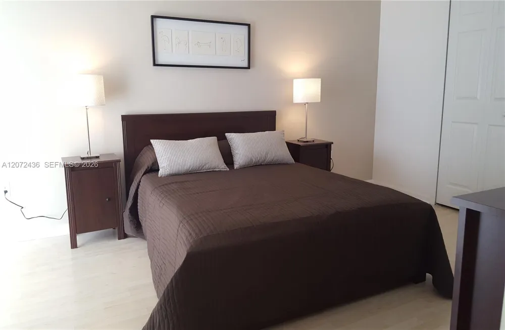 3215 NE 184 ST #14302 Aventura, FL 33160