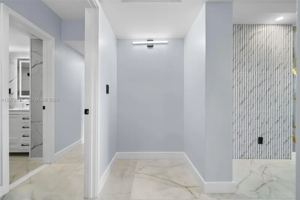 19380 Collins Ave #826 Sunny Isles Beach, FL 33160