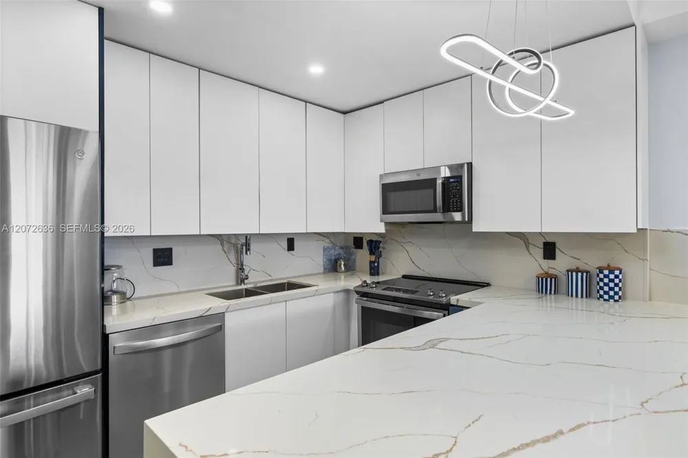 19380 Collins Ave #826 Sunny Isles Beach, FL 33160