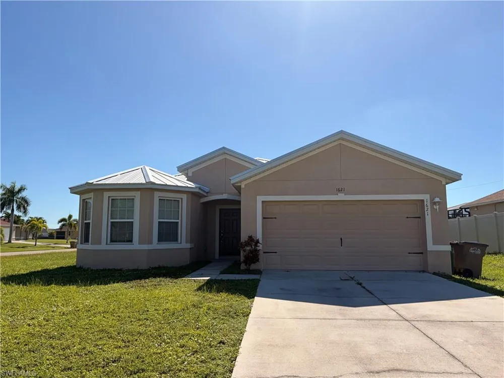 1621 SW 10th Avenue Cape Coral, FL 33991