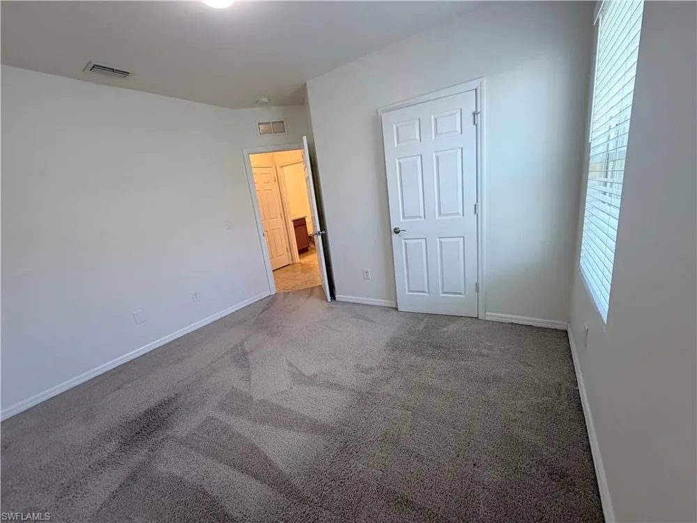 1621 SW 10th Avenue Cape Coral, FL 33991