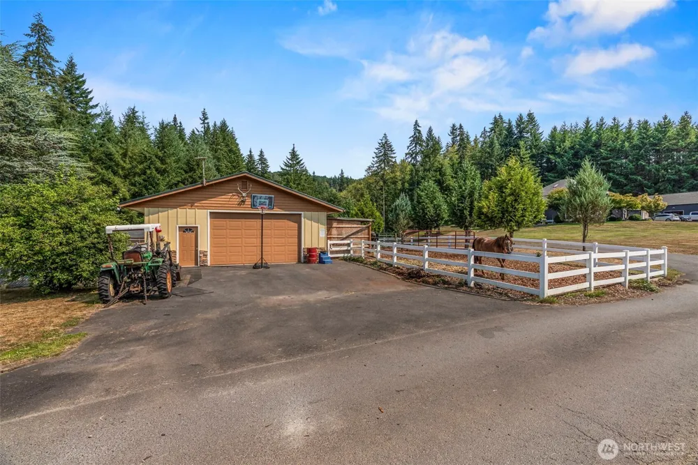 891 Young Road Kelso, WA 98626