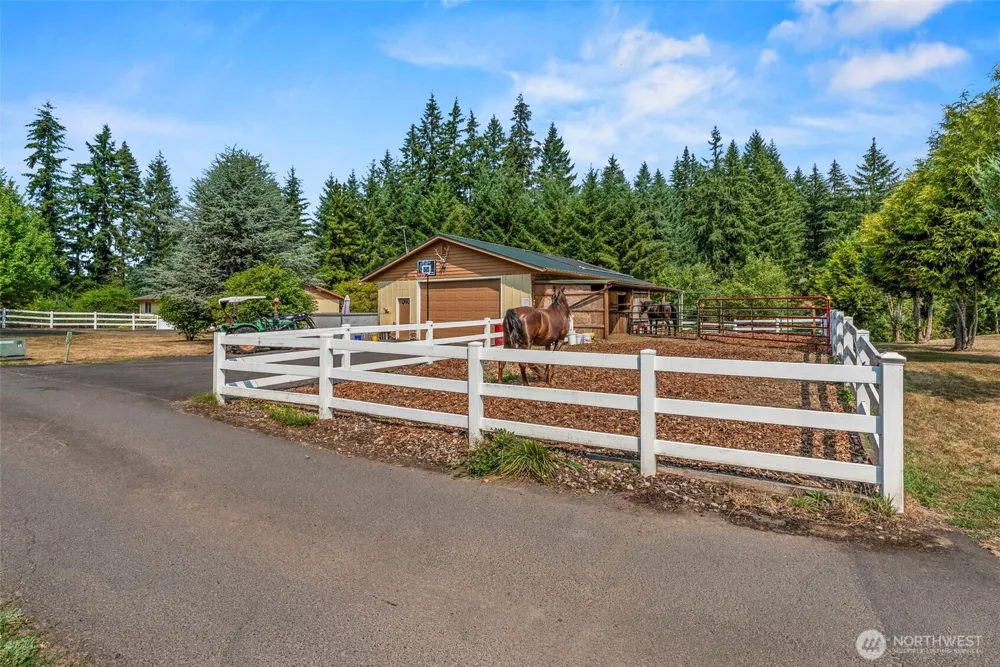 891 Young Road Kelso, WA 98626