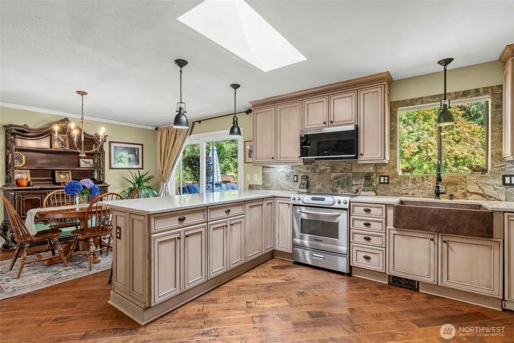 891 Young Road Kelso, WA 98626