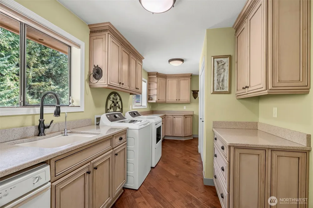 891 Young Road Kelso, WA 98626