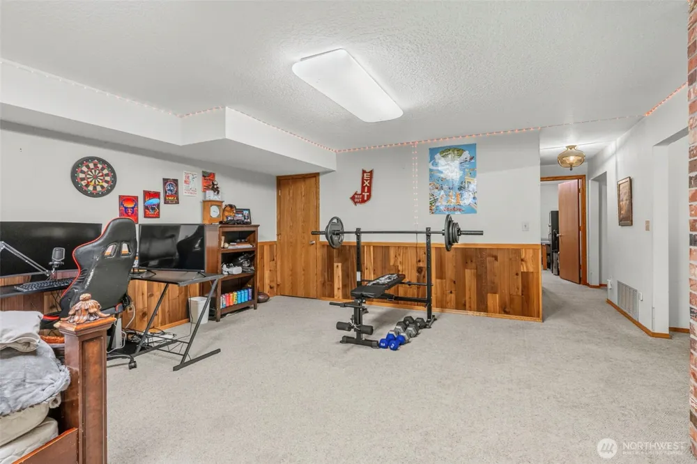 891 Young Road Kelso, WA 98626