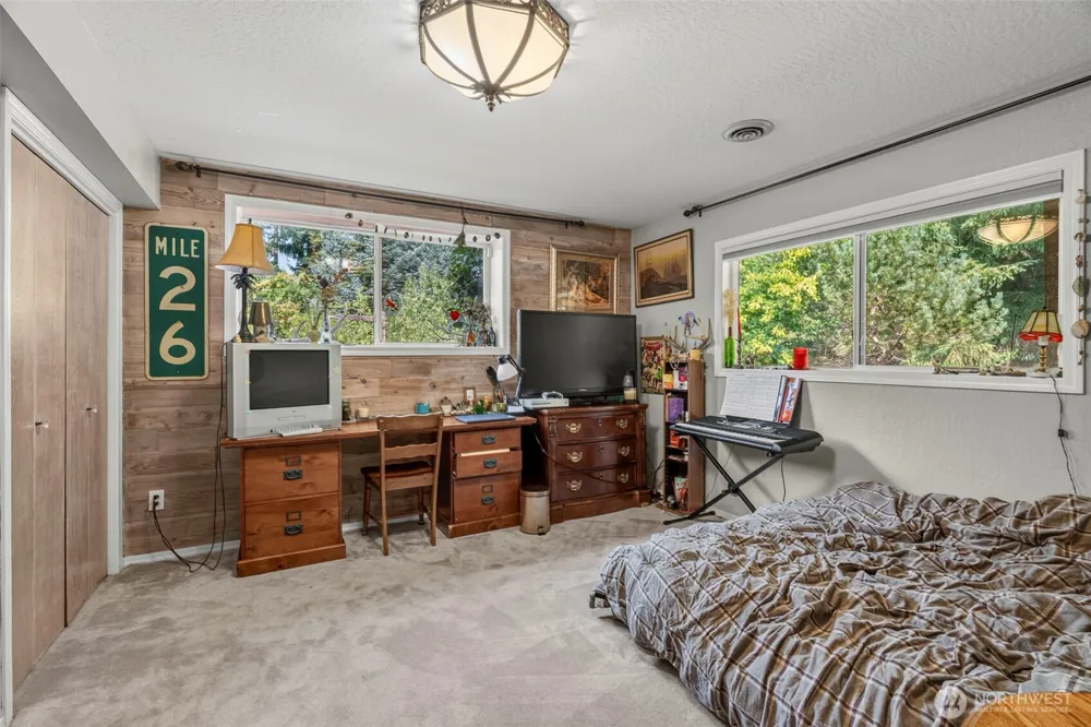 891 Young Road Kelso, WA 98626