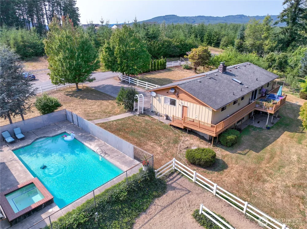 891 Young Road Kelso, WA 98626