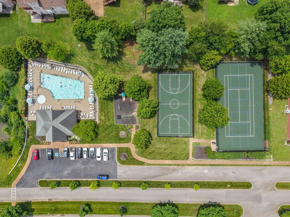 832 Steen St Hendersonville, TN 37075