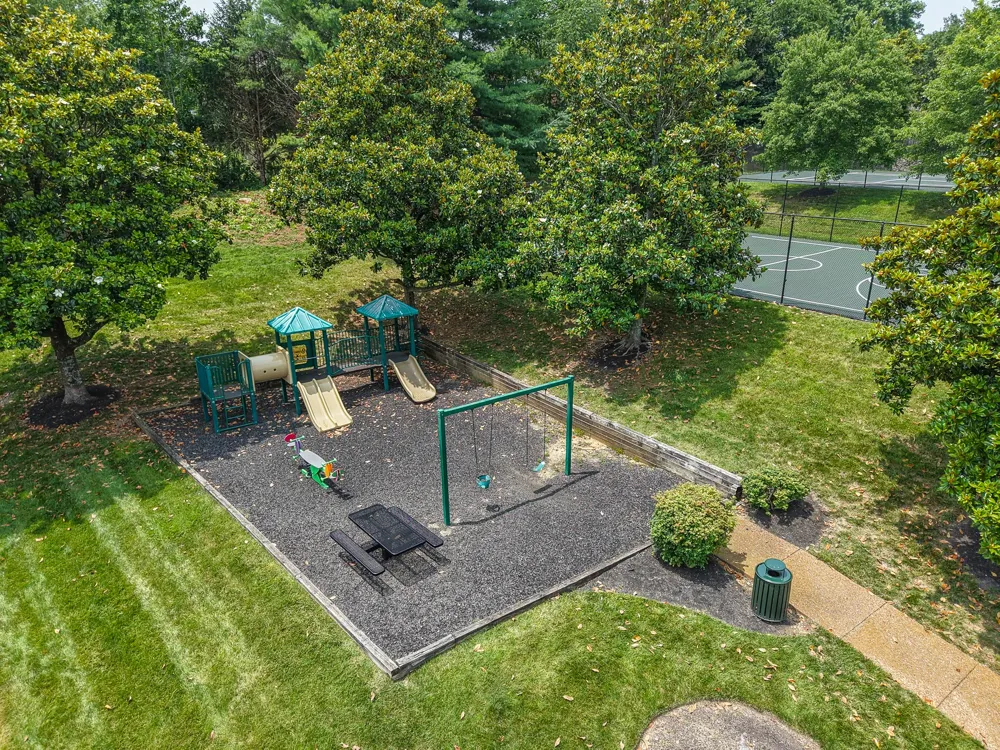 832 Steen St Hendersonville, TN 37075