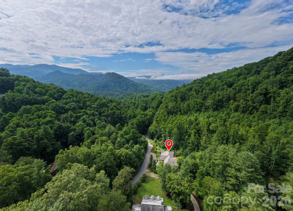 18 Hawks Pointe Lane Weaverville, NC 28787