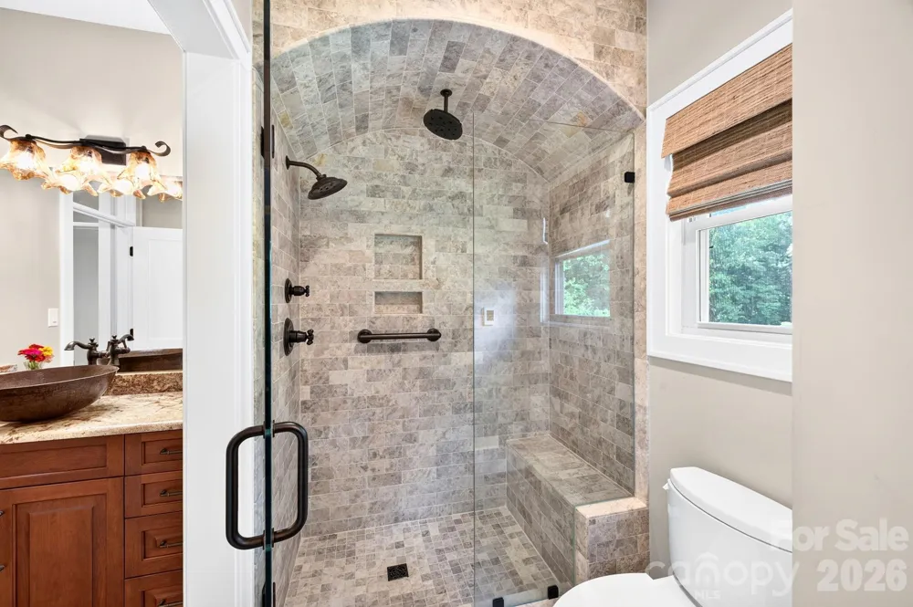 18 Hawks Pointe Lane Weaverville, NC 28787