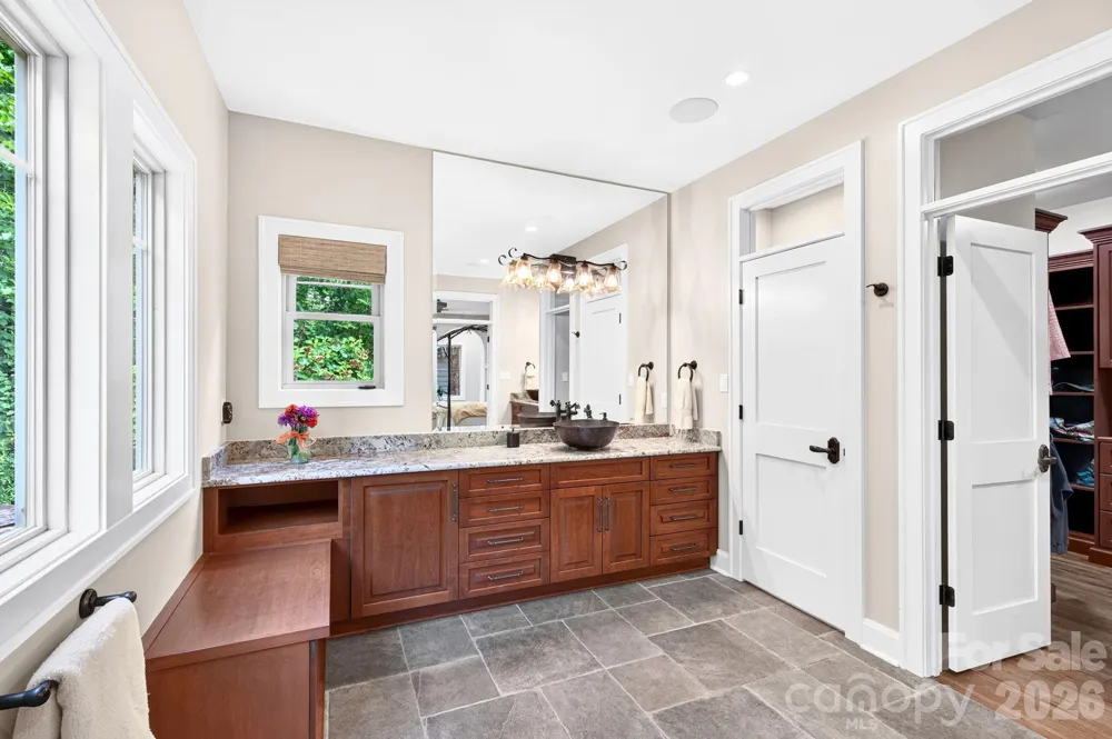 18 Hawks Pointe Lane Weaverville, NC 28787