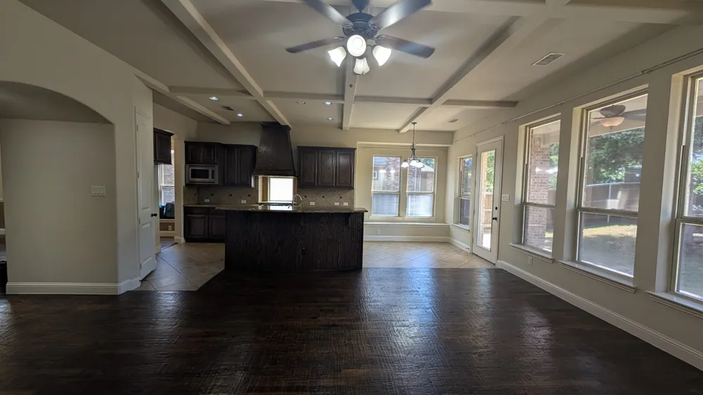 12231 Jackson Creek Drive Dallas, TX 75243