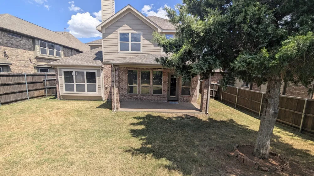 12231 Jackson Creek Drive Dallas, TX 75243